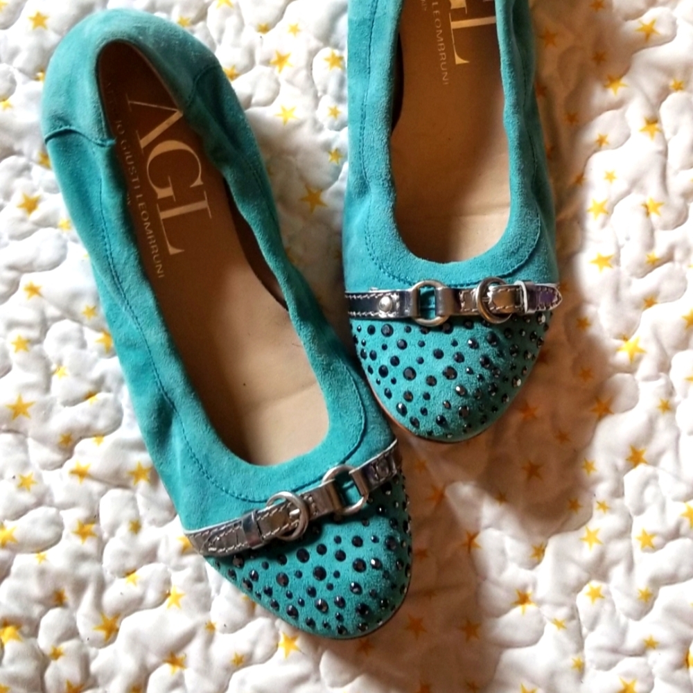 FINAL PRICE DROP Attilio Giusti Leombruni,aqua/teal blue suede flat